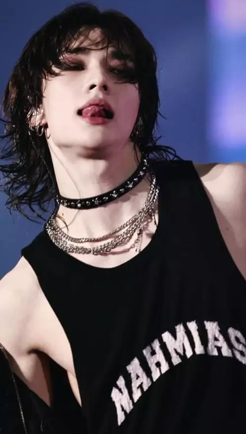 Hyunjin drug dealer thumbnail