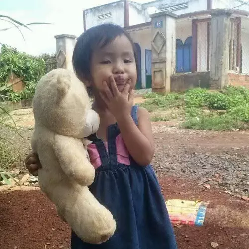 A ͣd ͧ   ͤ    T  ͪư
