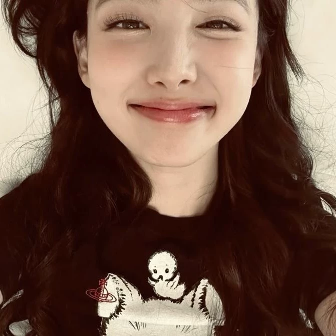 Soo-min 