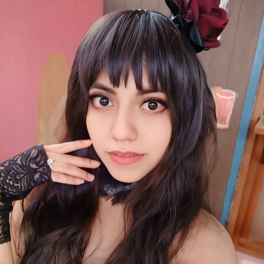 Akiomi 