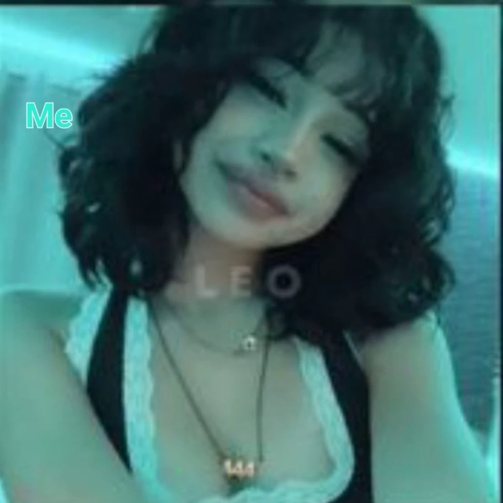 Emma 😘😜🥰😍🫠