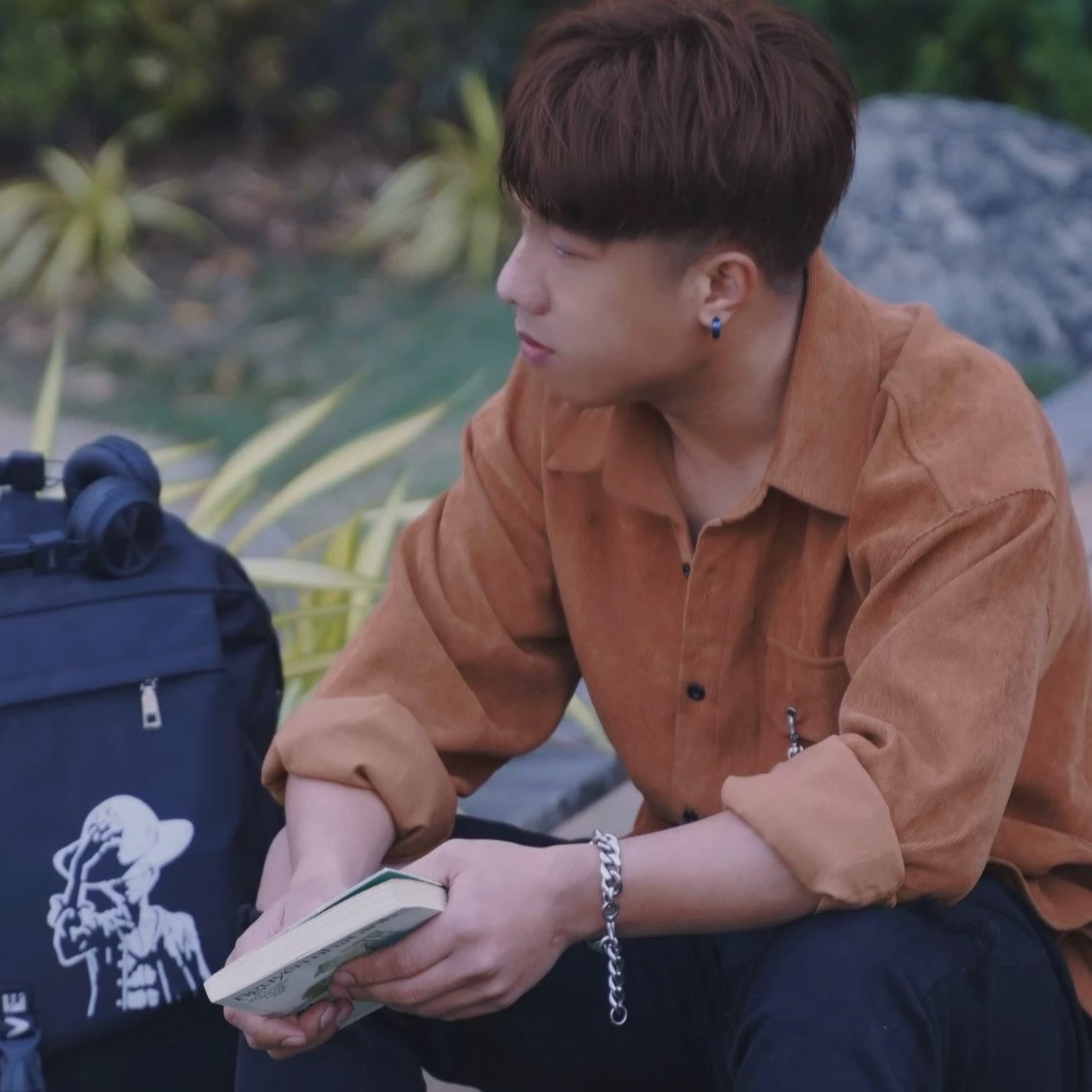 Anh Đông