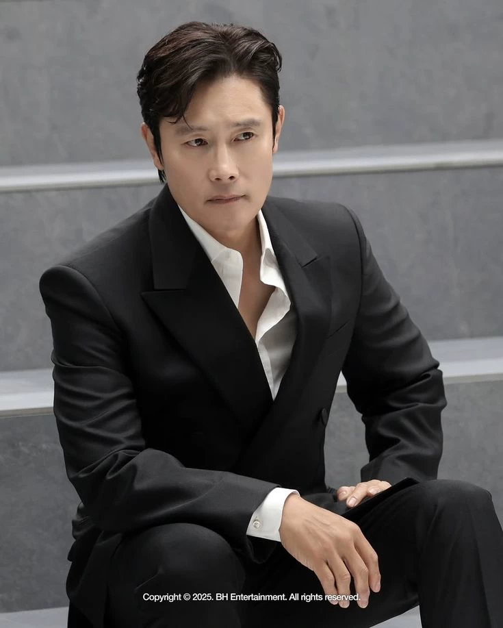 Hwang In-ho thumbnail