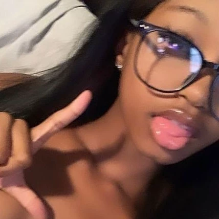 Kamari🌟