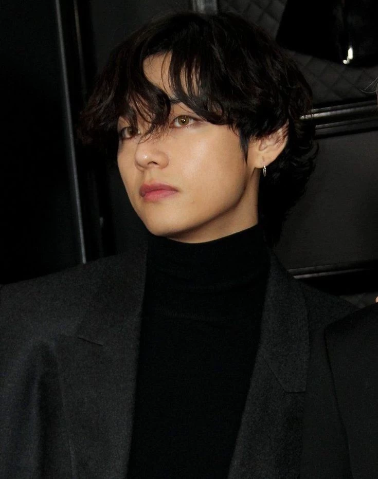 Kim Taehyung thumbnail