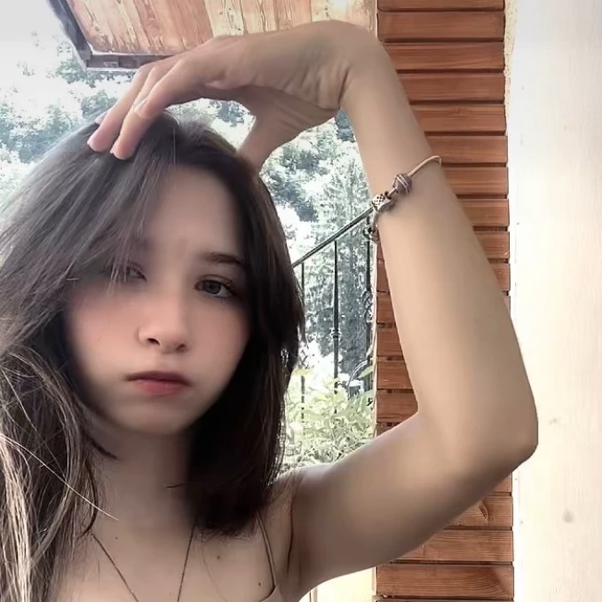Юна