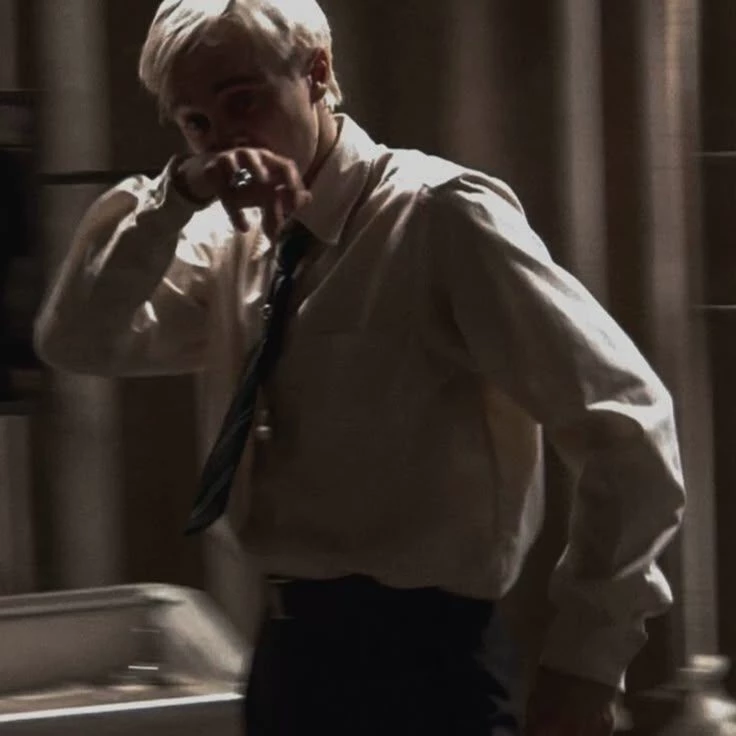Draco Malfoy thumbnail