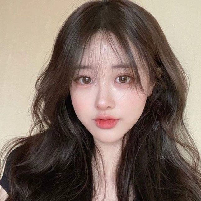 พลอย