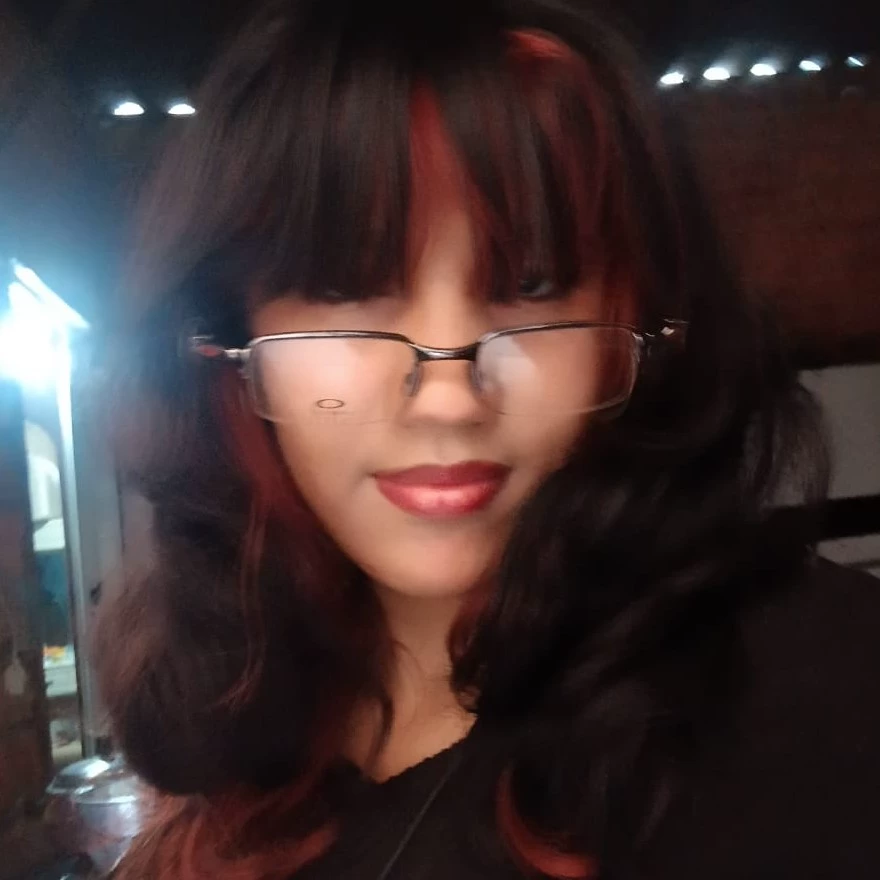 Larissa 