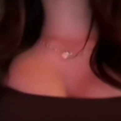 𝐸𝑚𝑎𝑙𝑦