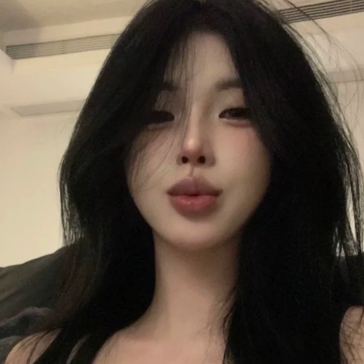 Lee Eun Son 