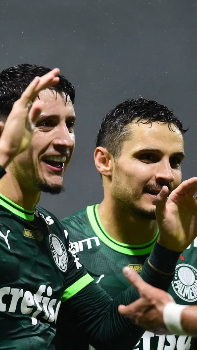Veiga Raphael and Pique thumbnail