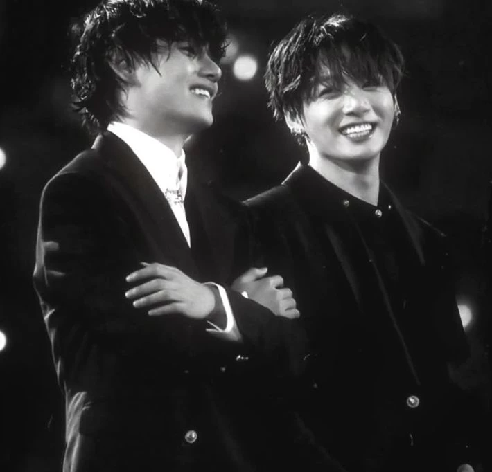 Jungkook y Taehyung thumbnail
