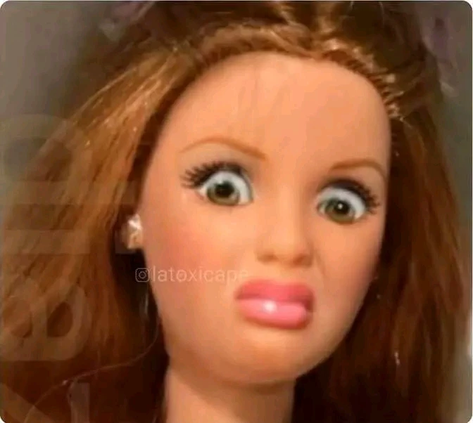 La esquizofrenica 👁️👄👁️