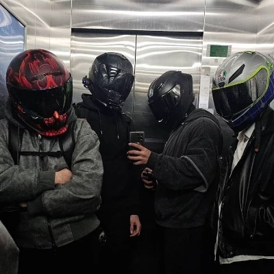 Five Men - 1 Woman thumbnail