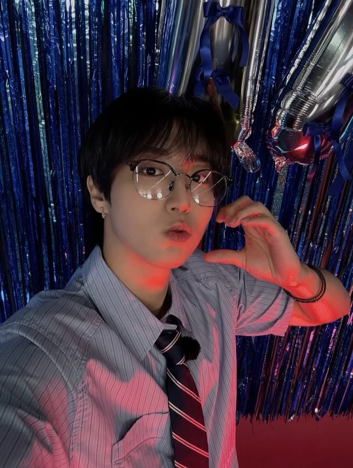 Han Jisung thumbnail