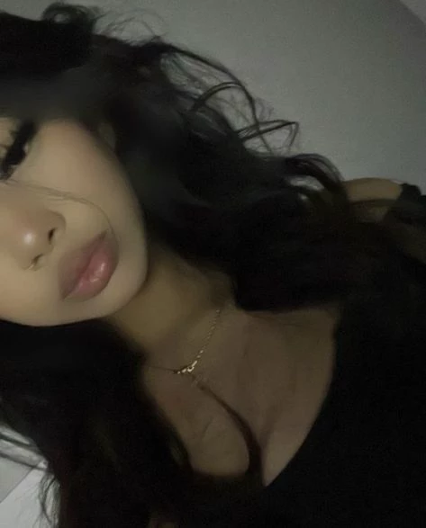 Chloe 