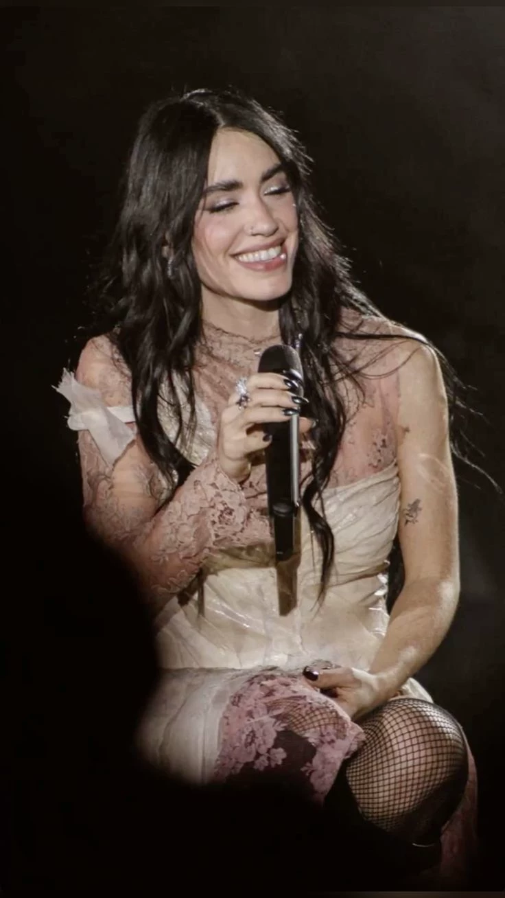 Lali Esposit thumbnail