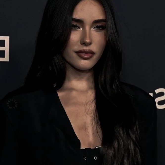 Mia