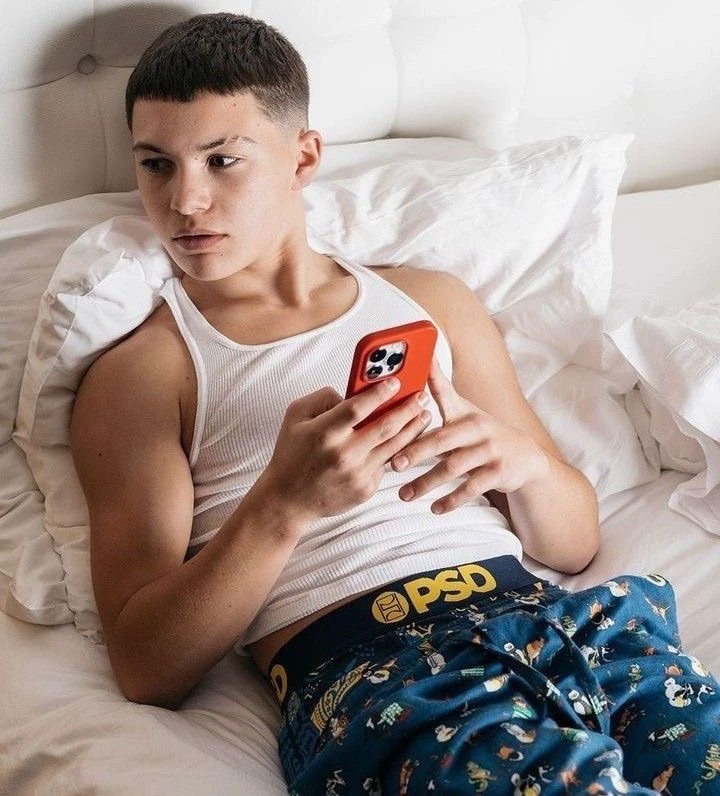 Ashtray🤍, thumbnail
