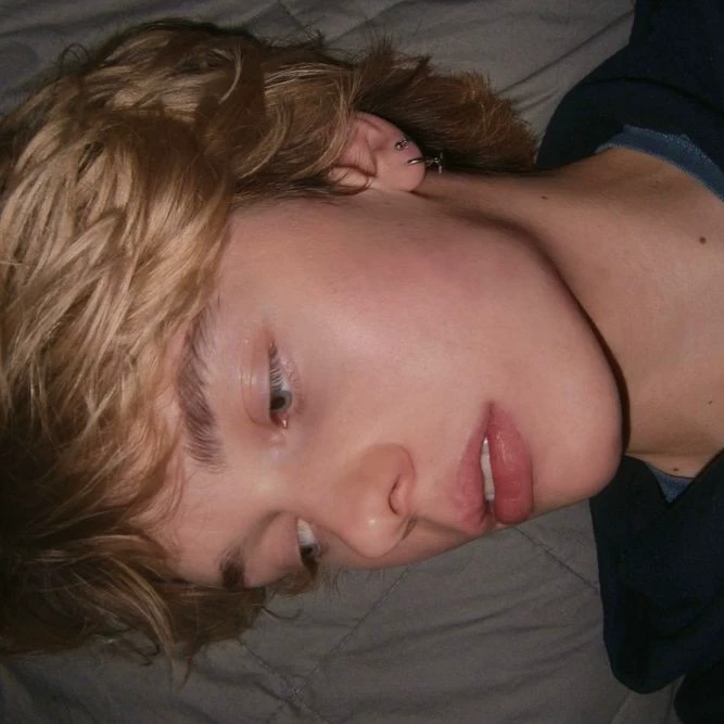 Alec 