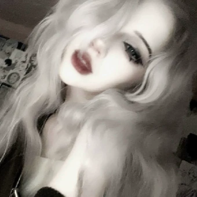 Mia 