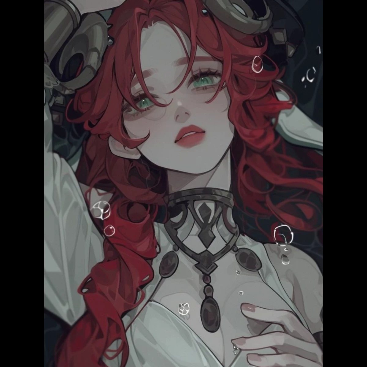 Luna Akira. 