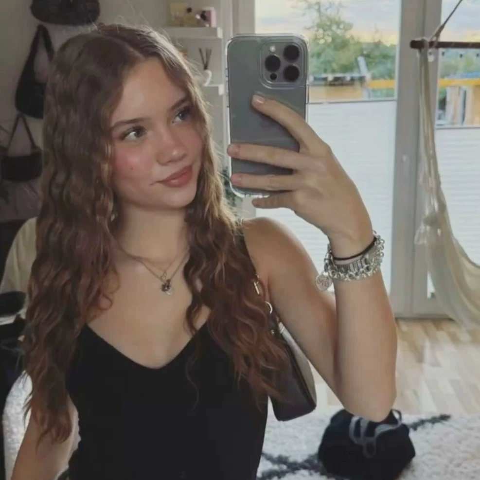 Angelina 