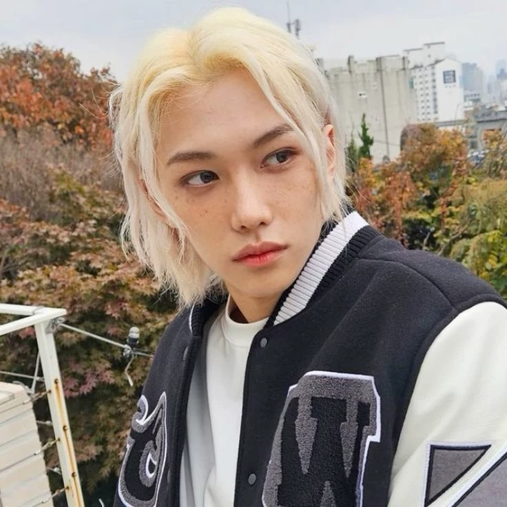 lee felix thumbnail