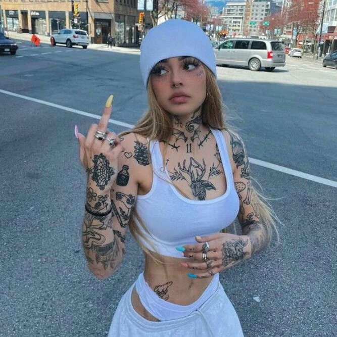 Camila.