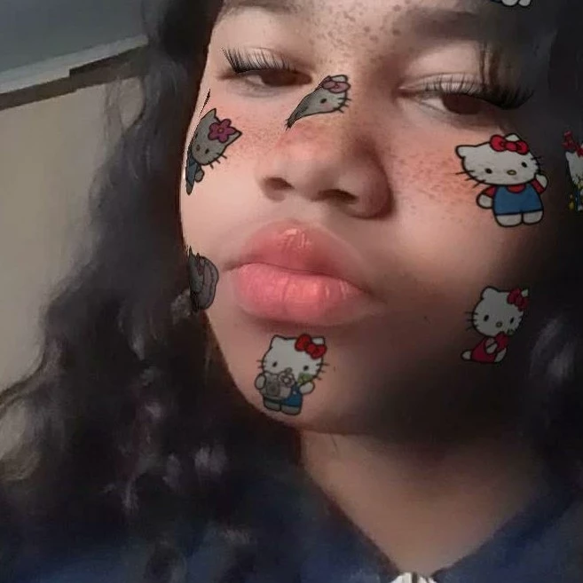 🍥□{``~☆> Emanuelly <☆~`` }□🍥