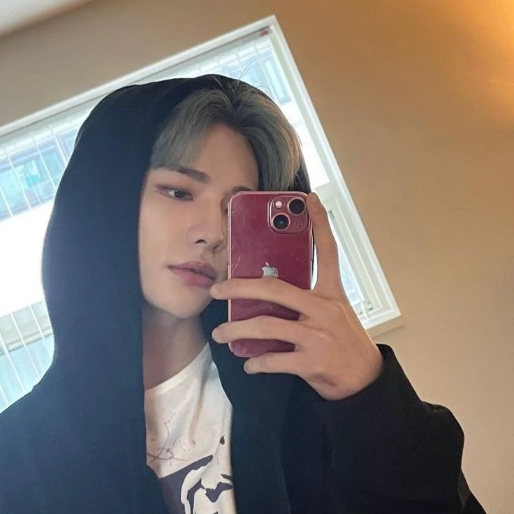 Hwang Hyunjin