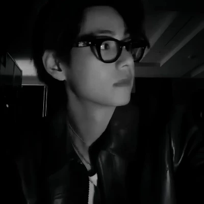 Kim Taehyung thumbnail
