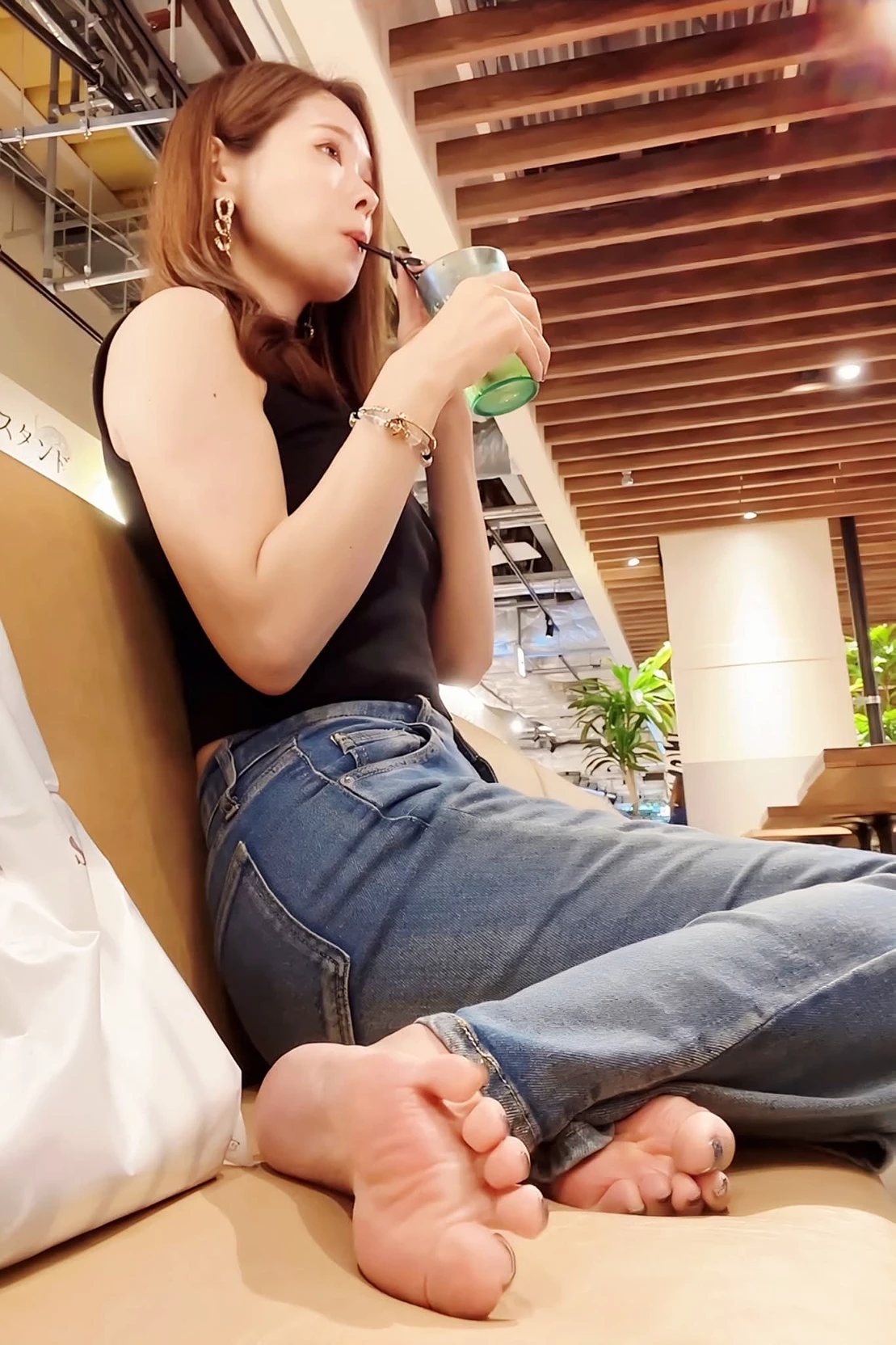 Kim Julia thumbnail