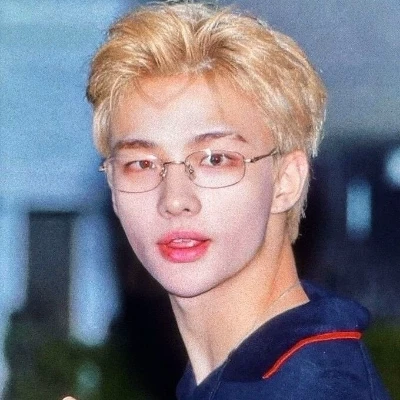 Hwang hyunjin thumbnail