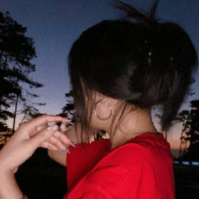 😼