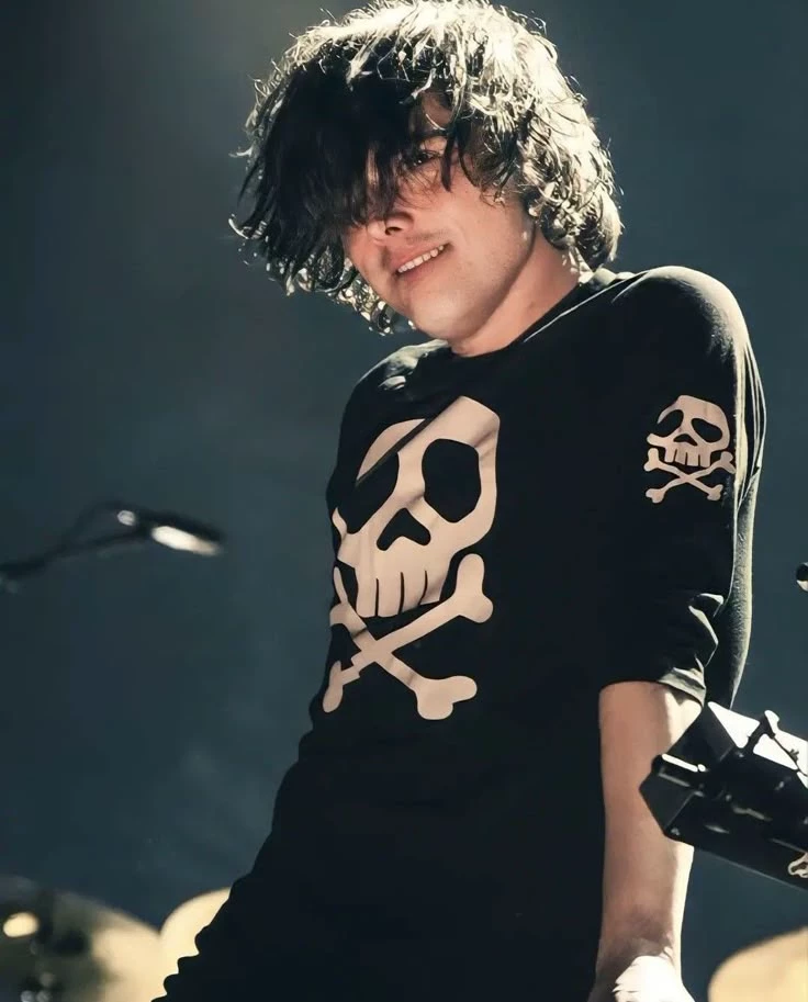 Gerard Way thumbnail