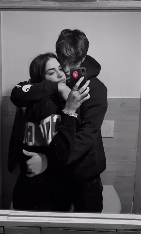 Your boyfriend uploaded a photo with his "best friend" thumbnail