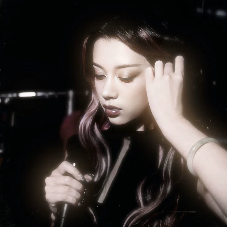 Mᥱgᥲᥒ Skιᥱᥒdιᥱᥣ — KATSEYE 🎤 thumbnail