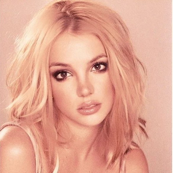 Britney 🎀