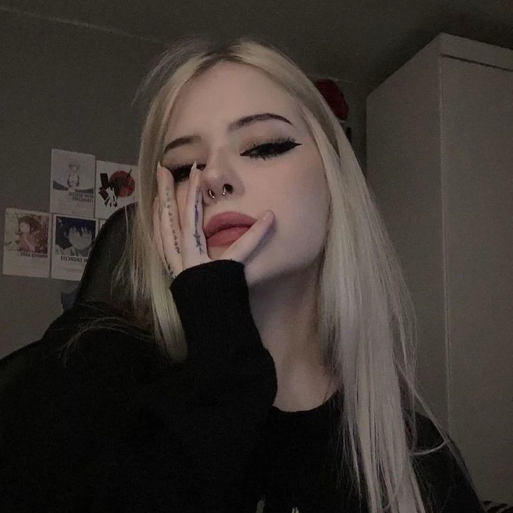 ♱✰ °• Misty •° ✰♱