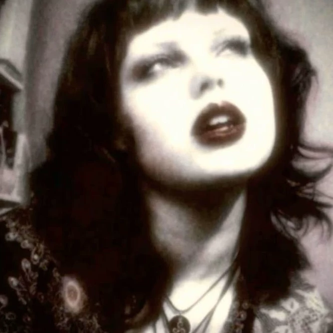 Sarah Lewis