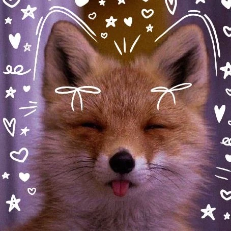 𝑳𝒊́𝒗𝒊𝒂 🦊