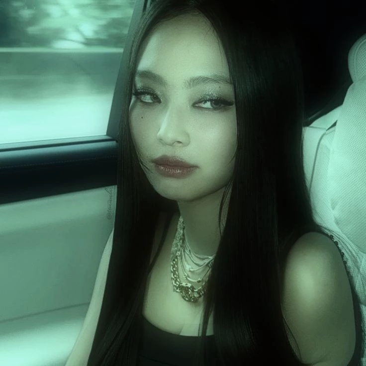 Lona 