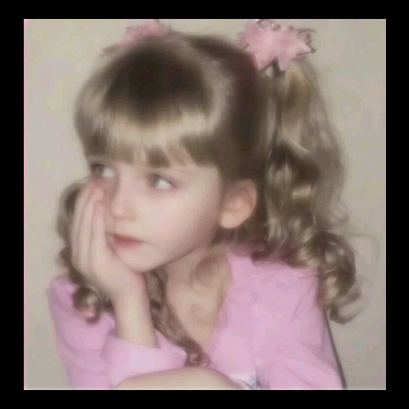 {★isabel★}