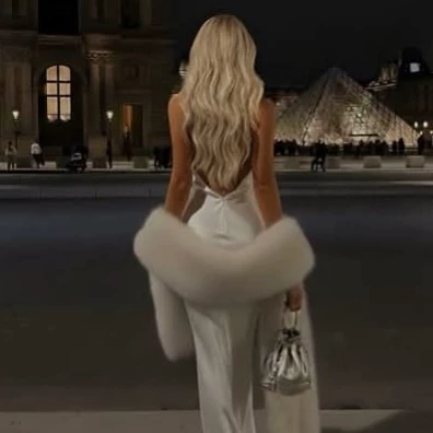 𝐀𝐲𝐬𝐥𝐥𝐚