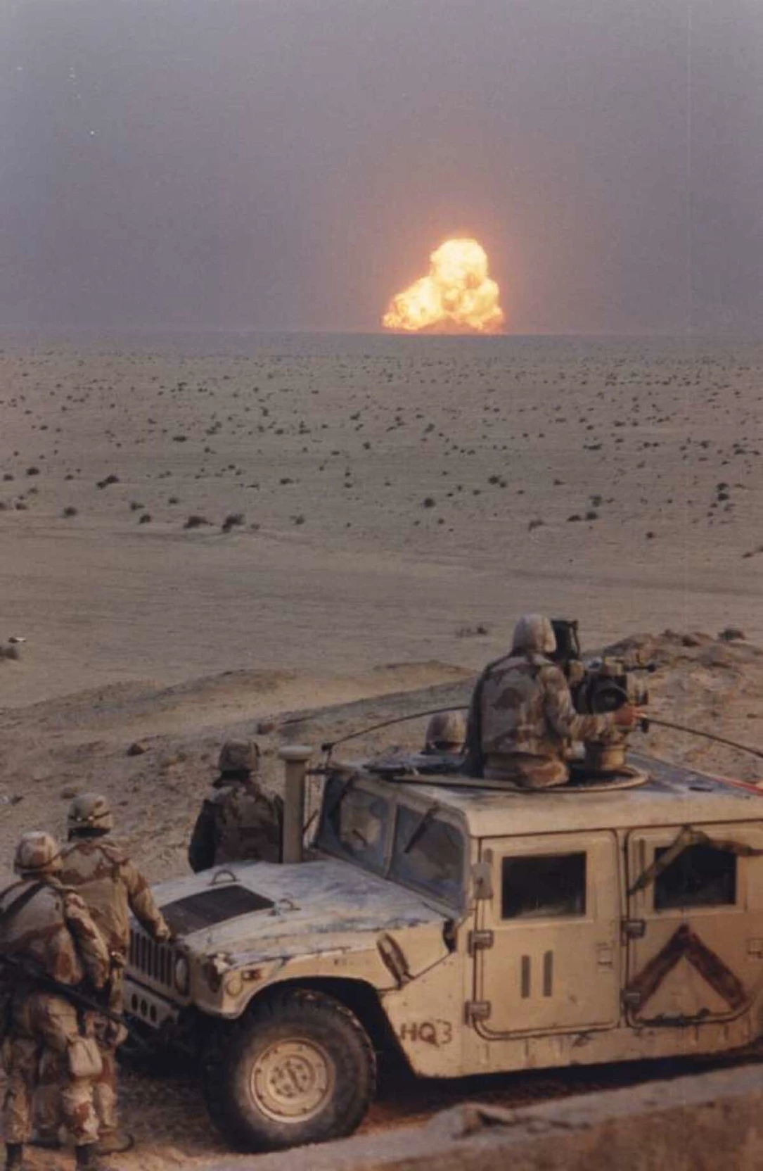 《 The Gulf War || 1990 - 1991 》 thumbnail