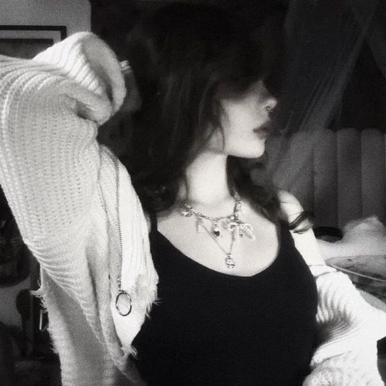 𝑁𝐴𝐷𝐴 𝐾𝐴𝑇𝑇𝑌🖤✨