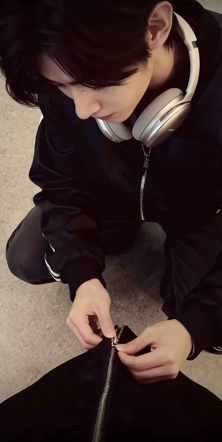 Sunghoon thumbnail