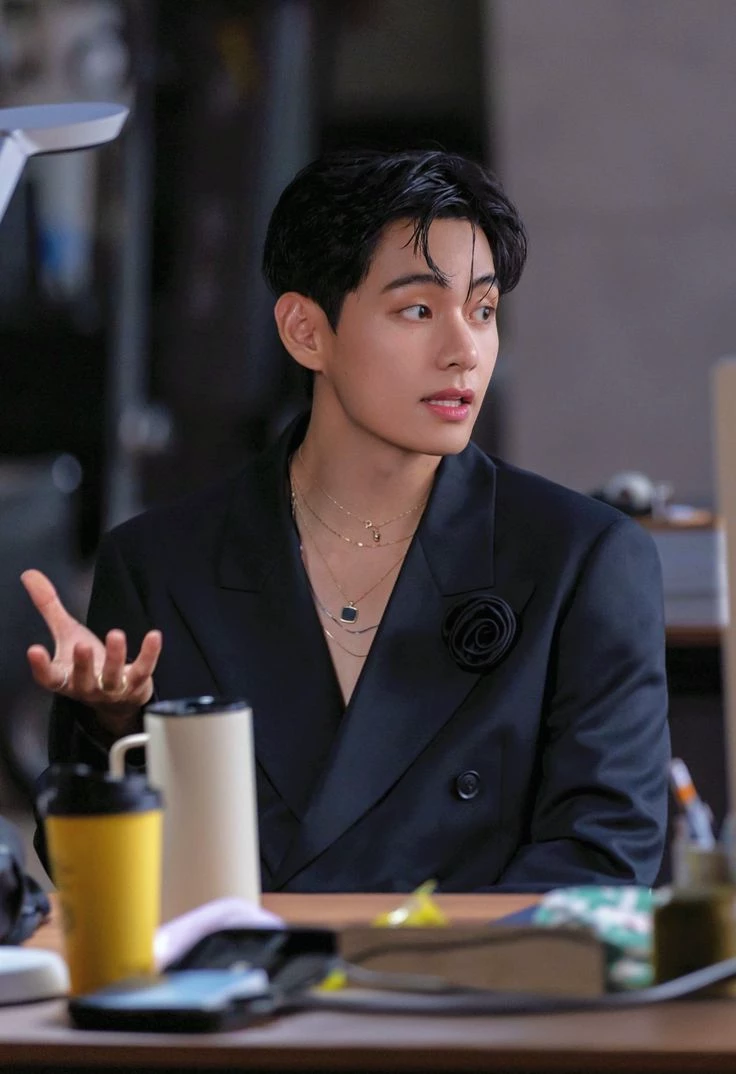 Kim Taehyung  thumbnail